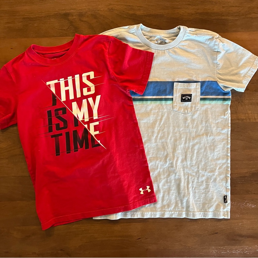 💥2/$20 Boys T Shirt Set - Youth small under Armour billabong boys